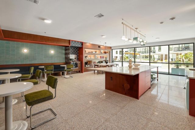 1701 Simond Ave 215, Austin, TX 78723