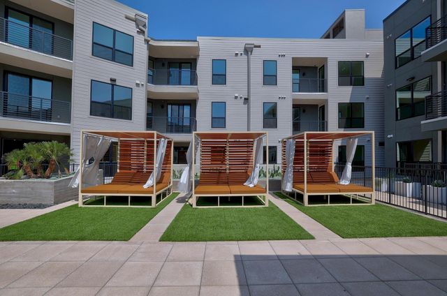 1701 Simond Ave 215, Austin, TX 78723