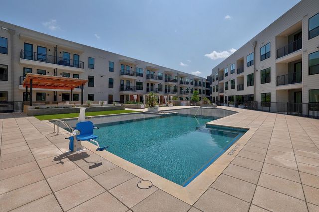 1701 Simond Ave 215, Austin, TX 78723