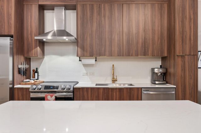 1701 Simond Ave 215, Austin, TX 78723