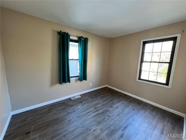 2390 Teakwood Manor Drive, Florissant, MO 63031