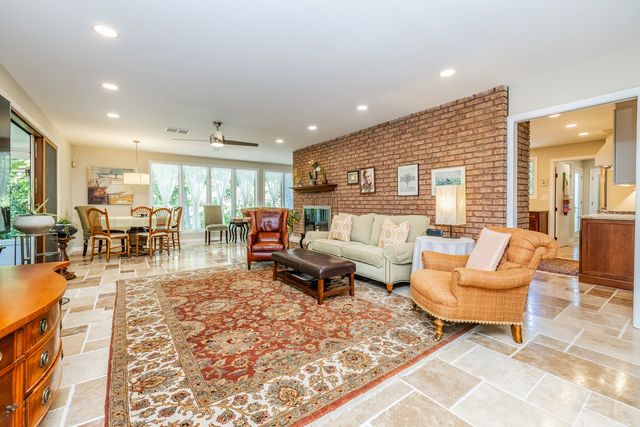 140 Janis Court, Wood Dale, IL 60191