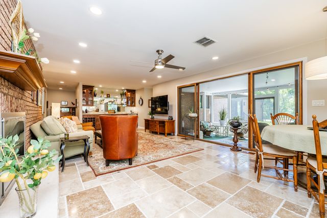 140 Janis Court, Wood Dale, IL 60191