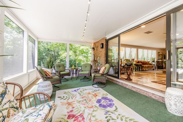 140 Janis Court, Wood Dale, IL 60191