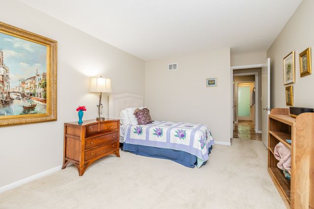 140 Janis Court, Wood Dale, IL 60191