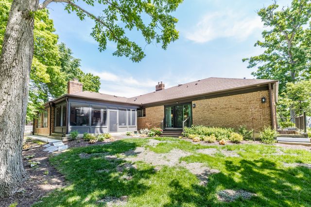 140 Janis Court, Wood Dale, IL 60191