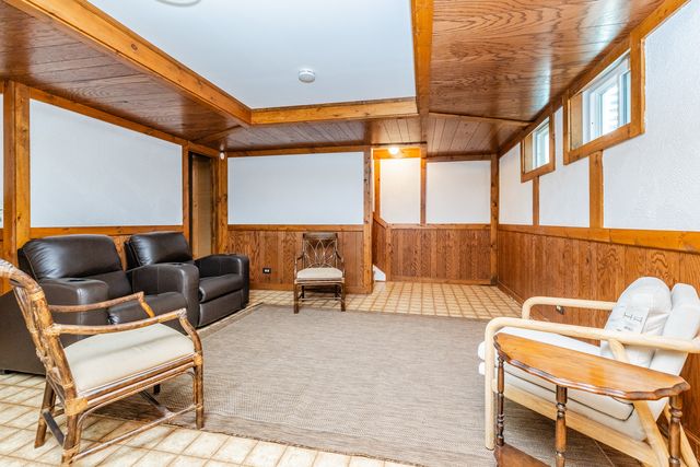 140 Janis Court, Wood Dale, IL 60191