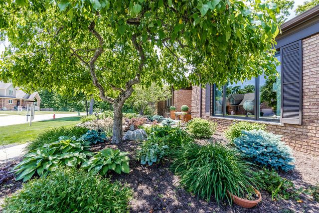 140 Janis Court, Wood Dale, IL 60191