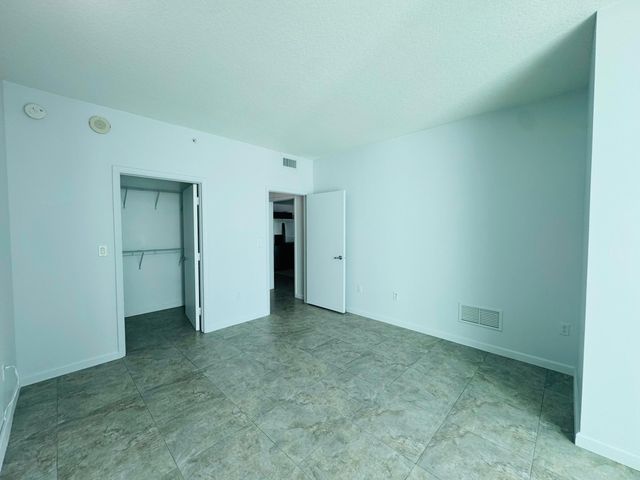 1900 N Bayshore Drive 3609, Miami, FL 33132