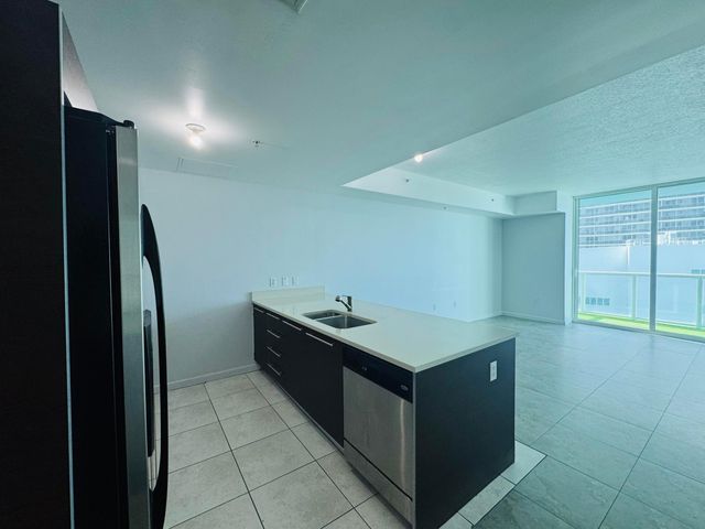 1900 N Bayshore Drive 3609, Miami, FL 33132