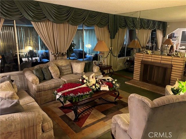 1728 W Flora Street, Santa Ana, CA 92704