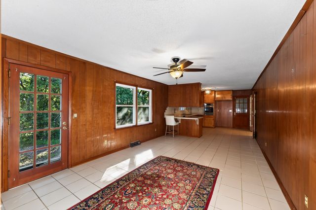 1887 Saint Julian Drive, Charleston, SC 29407