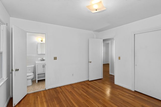 1887 Saint Julian Drive, Charleston, SC 29407