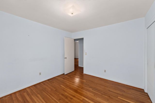 1887 Saint Julian Drive, Charleston, SC 29407