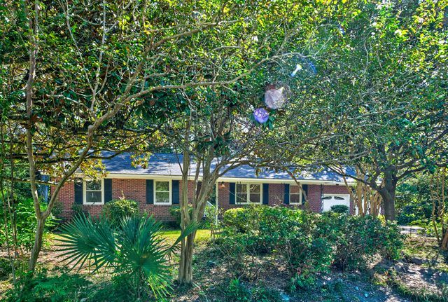 1887 Saint Julian Drive, Charleston, SC 29407