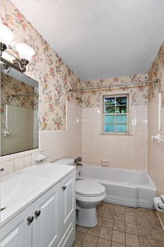 1887 Saint Julian Drive, Charleston, SC 29407