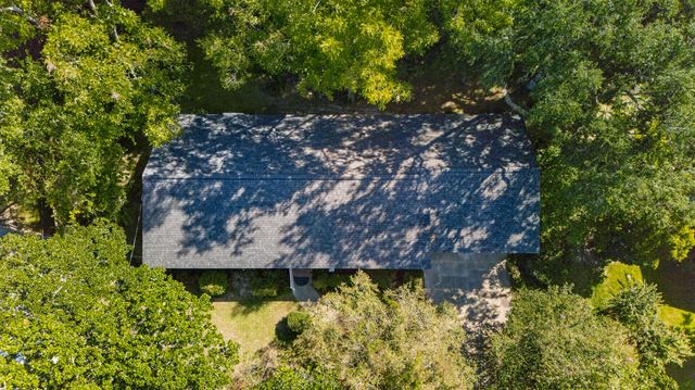1887 Saint Julian Drive, Charleston, SC 29407