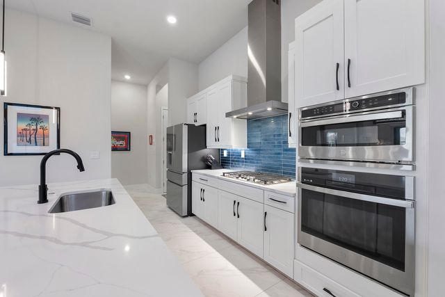 7885 Ironwood Way, Parkland, FL 33067