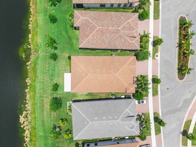 7885 Ironwood Way, Parkland, FL 33067