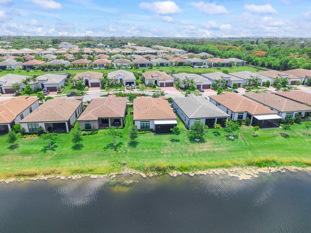 7885 Ironwood Way, Parkland, FL 33067