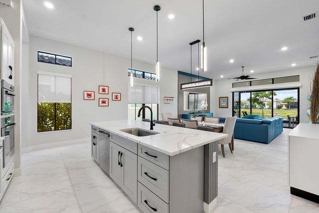 7885 Ironwood Way, Parkland, FL 33067