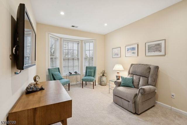 911 Holly Lane 11, Cedar Grove Twp., NJ 07009