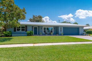 1442 SE Sunshine Avenue, Port St Lucie, FL 34952