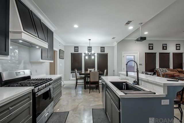 1522 Lamotte Ln, Port Allen, LA 70767