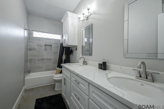 1522 Lamotte Ln, Port Allen, LA 70767