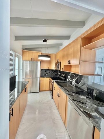 2430 Key Largo Ln 0, Fort Lauderdale, FL 33312