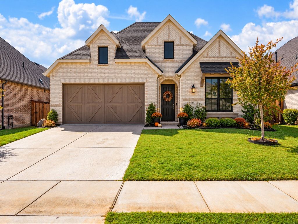 1806 Swayback Lane, Mansfield, TX 76063