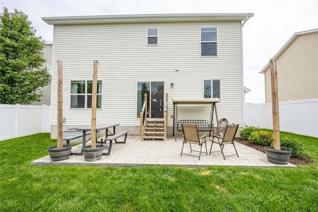 76 Black Duck Trail, Greece, NY 14626
