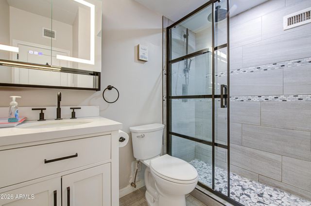 207 W CLARENDON Avenue 14A, Phoenix, AZ 85013