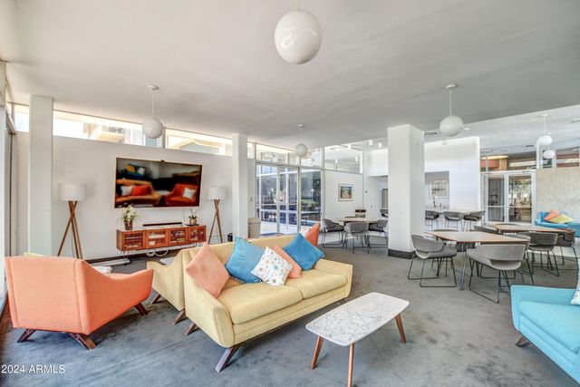 207 W CLARENDON Avenue 14A, Phoenix, AZ 85013