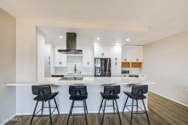 207 W CLARENDON Avenue 14A, Phoenix, AZ 85013