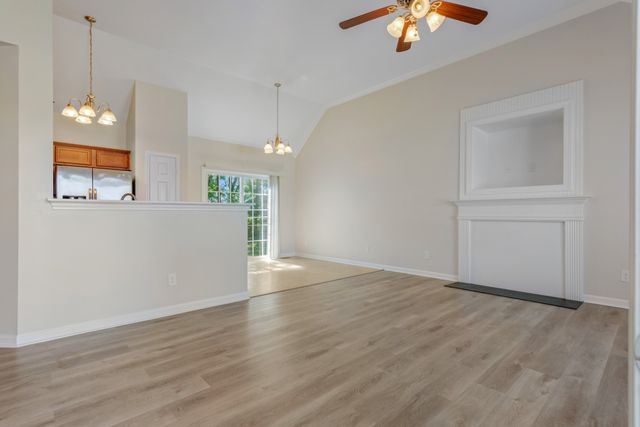 8010 Tiger Ct, Spring Hill, TN 37174