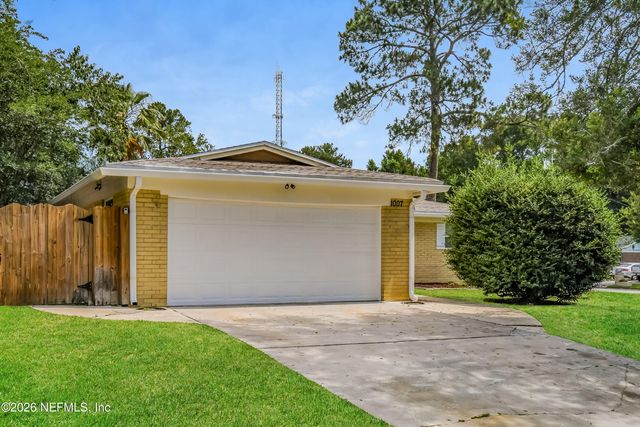 1007 GROVE PARK Lane, Orange Park, FL 32073