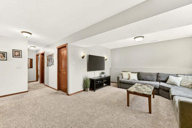 4553 Arctic Fox Road NW, Rochester, MN 55901