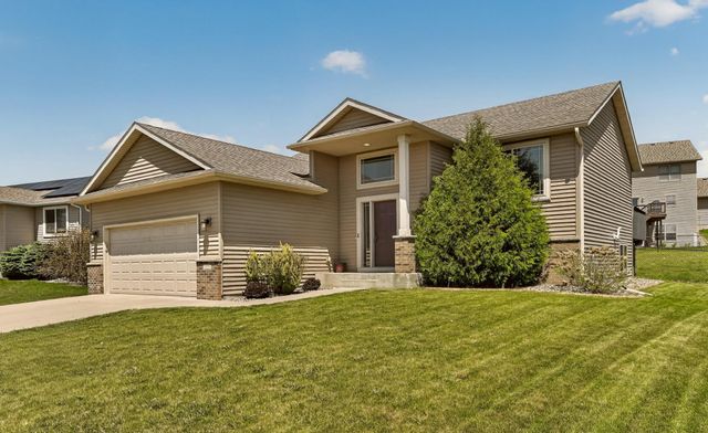 4553 Arctic Fox Road NW, Rochester, MN 55901
