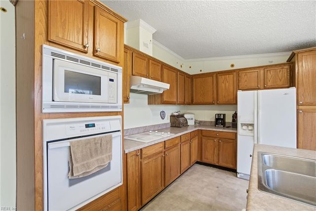 60 Whitehurst RD, Gates, NC 27937