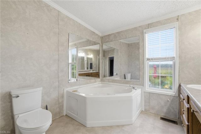 60 Whitehurst RD, Gates, NC 27937