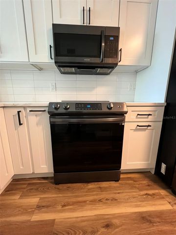 2424 W TAMPA BAY BOULEVARD L203, Tampa, FL 33607