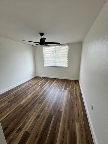 2424 W TAMPA BAY BOULEVARD L203, Tampa, FL 33607