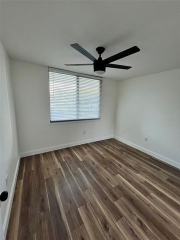 2424 W TAMPA BAY BOULEVARD L203, Tampa, FL 33607