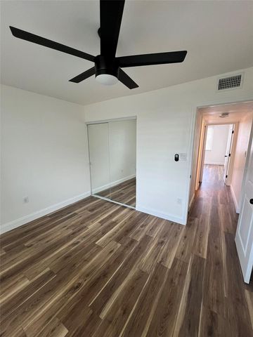 2424 W TAMPA BAY BOULEVARD L203, Tampa, FL 33607