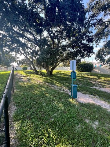 2424 W TAMPA BAY BOULEVARD L203, Tampa, FL 33607