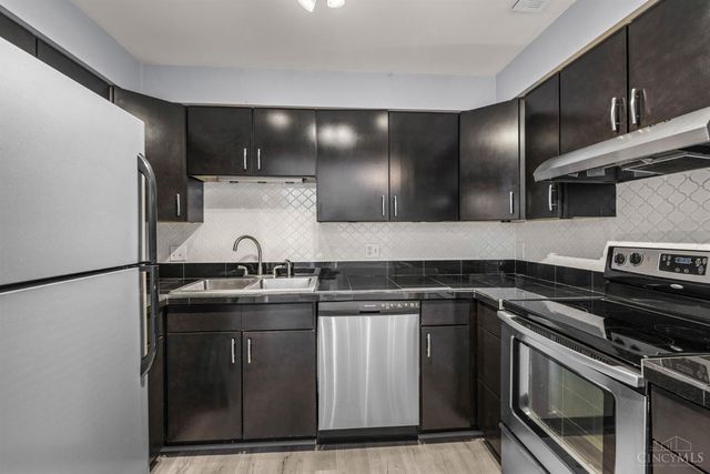 551 E Thirteenth Street, Cincinnati, OH 45202