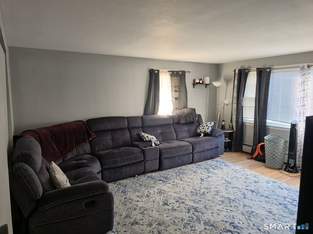35 Foxon Street, New Haven, CT 06513