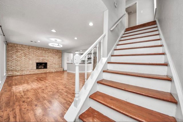 2015 E Lacey Oak Cir, The Woodlands, TX 77380
