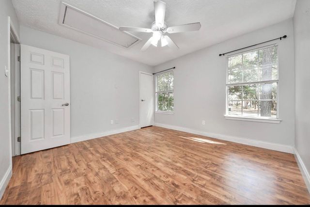 2015 E Lacey Oak Cir, The Woodlands, TX 77380